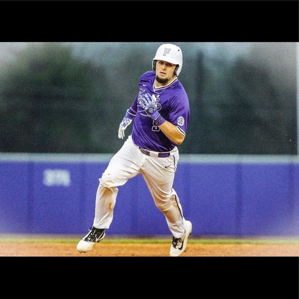 Meet your Posher, Dax